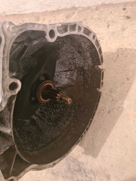 skrzynia biegów BMW getrag gruby wieloklin e36 e36 e39 e34 stan bdb