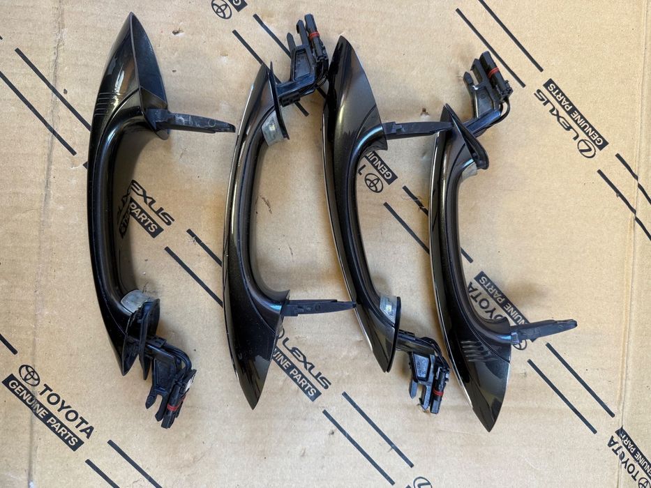 Klamka Keyless z podświetleniem BMW F01 Sophistograu Brillant NR. 7 237 232.