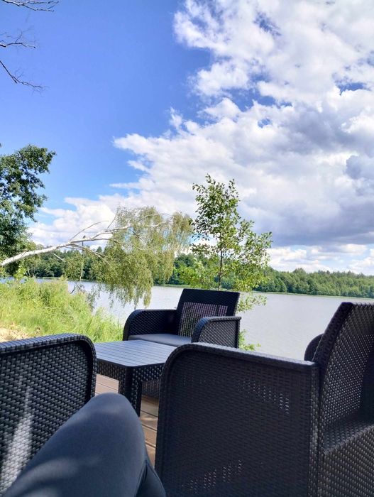 Domek letniskowy klimatyzowany nad jeziorem z linią brzegową Kaszuby