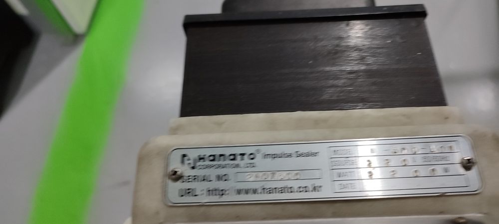 Máquina de selagem de embalagens de alumínio