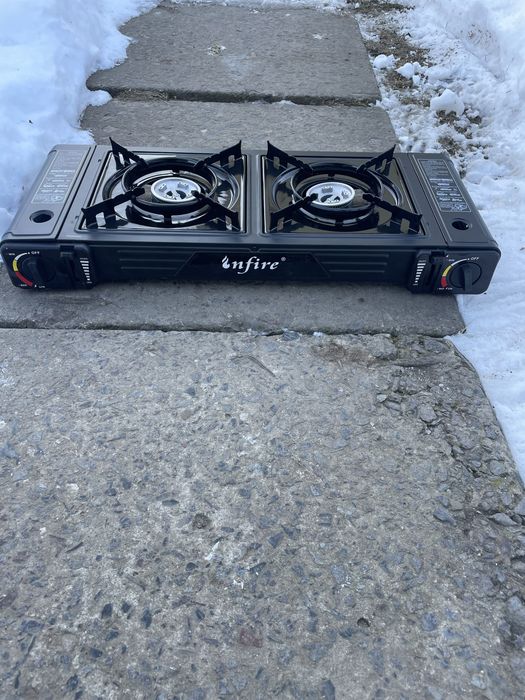 Газова туристична плитка подвійна | П’єзопідпал | Вітрозахист