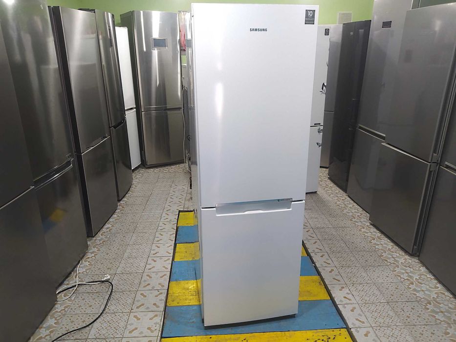 Холодильник Samsung RB29HSR2DWW з морозильною камерою