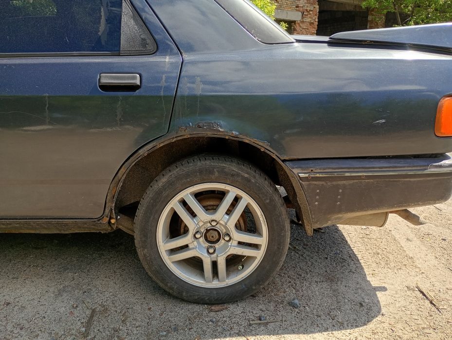 ОБМЕН-ПРОДАЖА .Ford sierra 2.0 онс, інжектор газ бензин