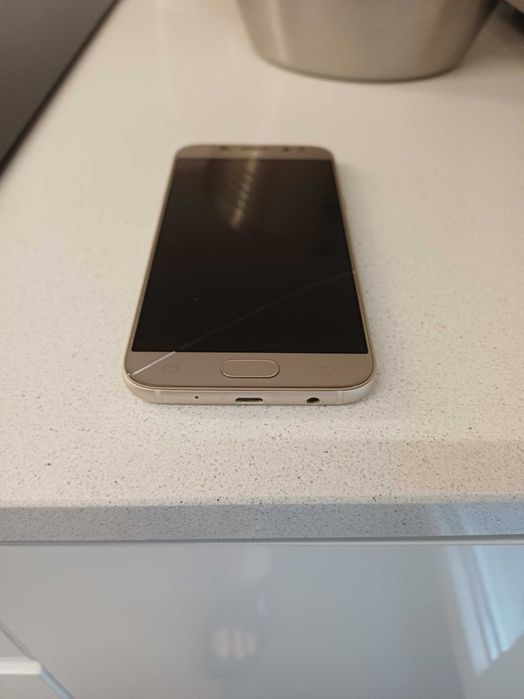 Telemovel Samsung Galaxy J5 16Gb
