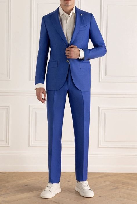 Next класични Костюм яскраво-синій блакитний чоловічий М-Л р випускний