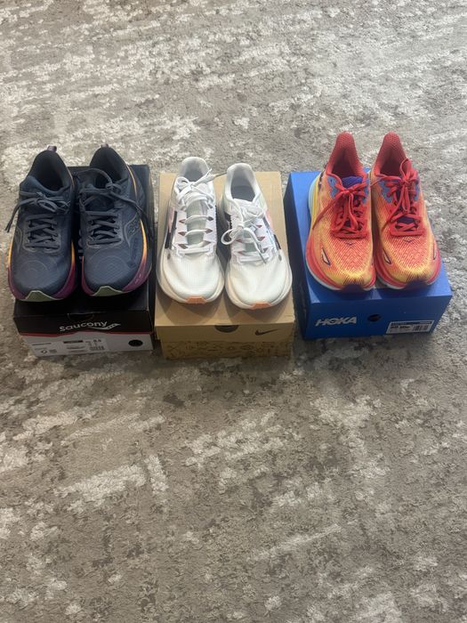 Кросівки бігові nike hoka