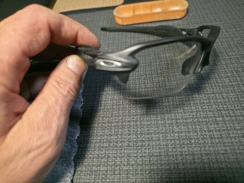 Okulary FLAK 2.0 na rower samosciemniajace sie