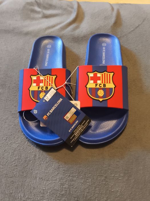 Klapki kąpielowe FC BARCELONA rozmiar 43 nowe