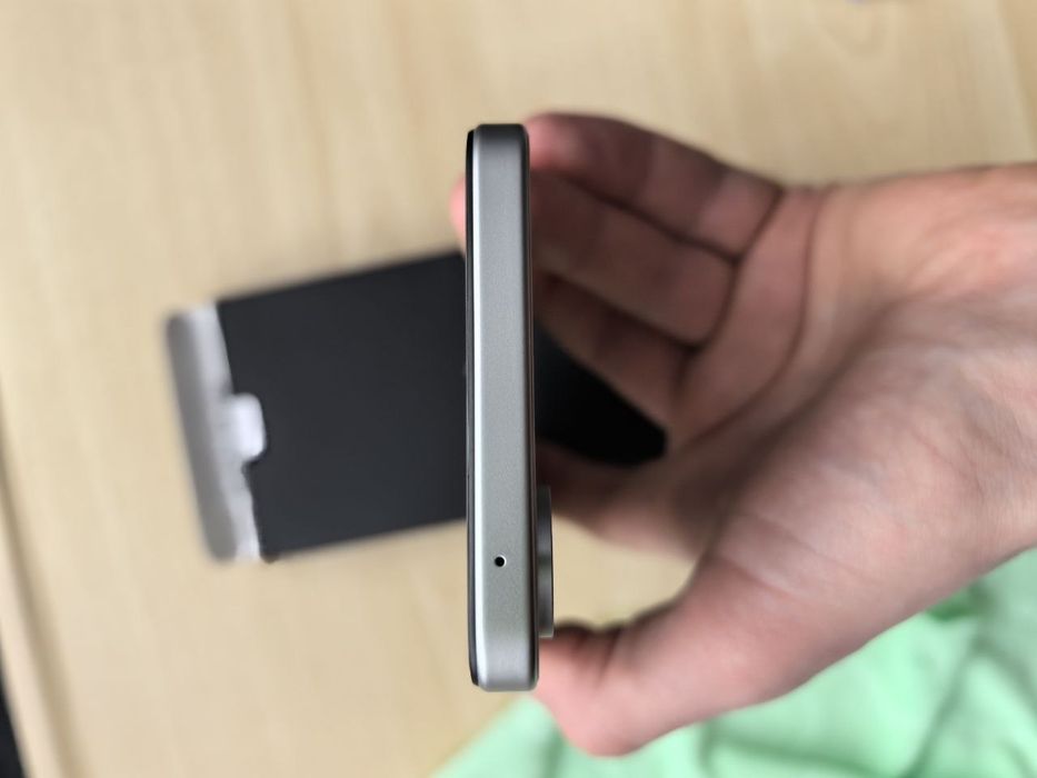 OnePlus Nord ce5, Глобал версія акума 7100!