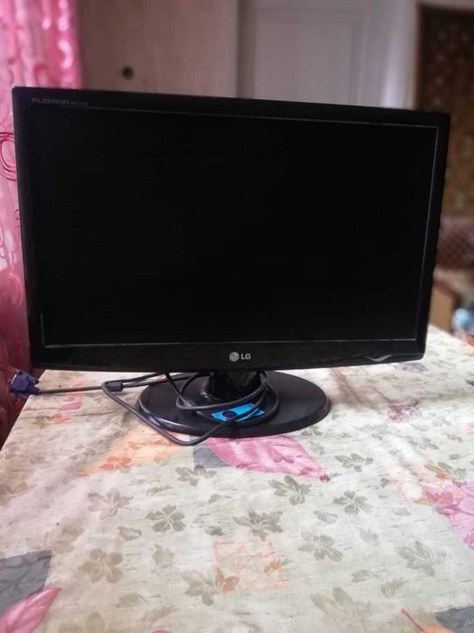 LG Flatron W2243S LCD 21,5"