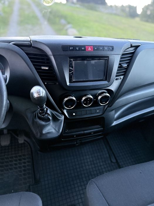 Iveco Daily 35C18 2015 rok chłodnia