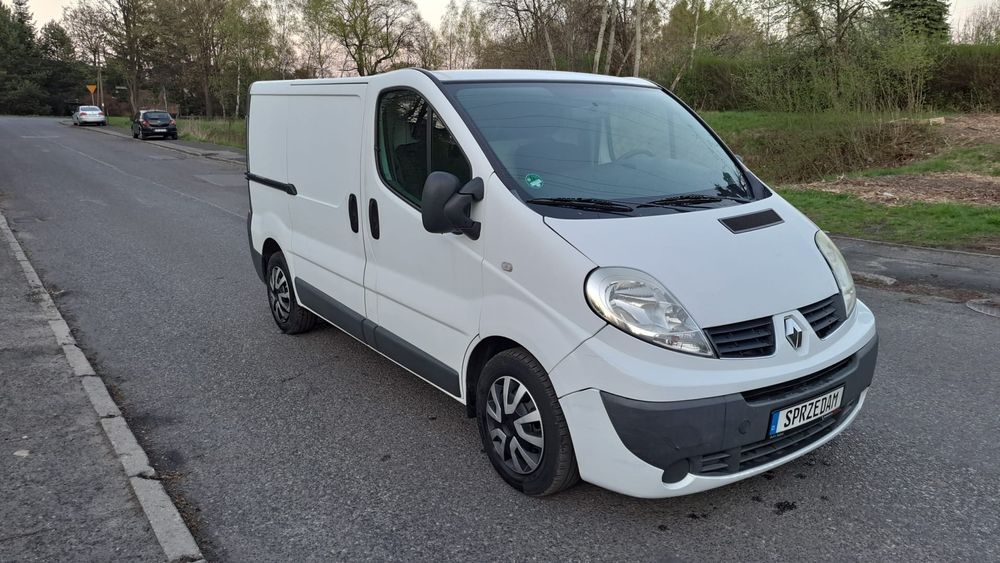 Renault Trafic Vivaro 2.5 dCi klima
