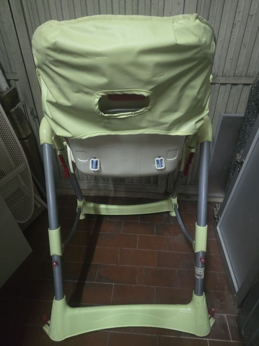 Cadeira de refeição