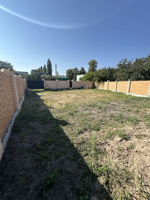 Продам участок Центр с комуникациями и проектом