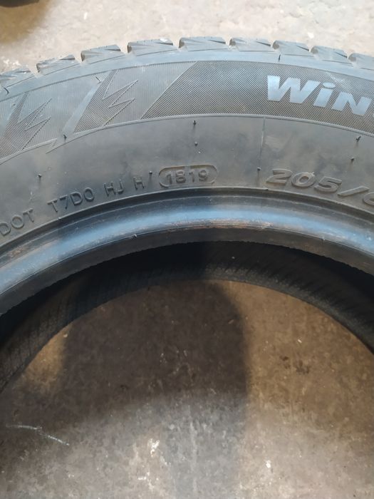 Hankook winter I*Cept IZ2 205/65/16