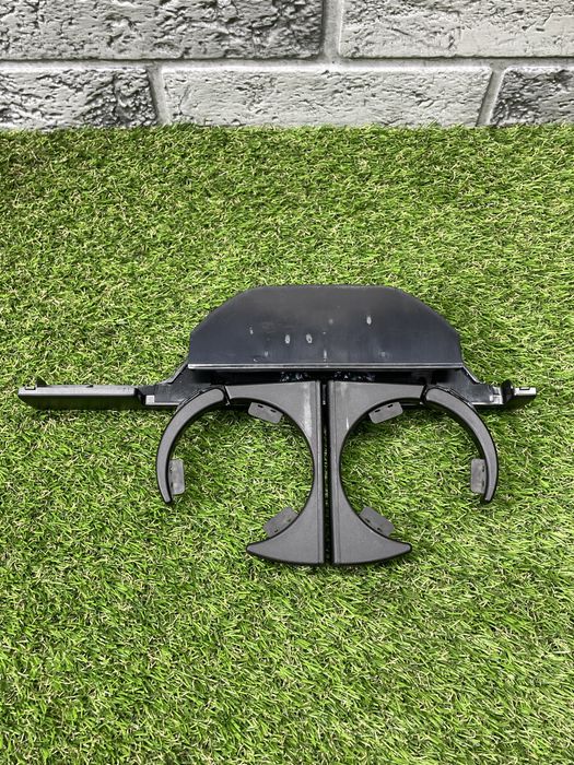 Підстаканники BMW E39 Код:138