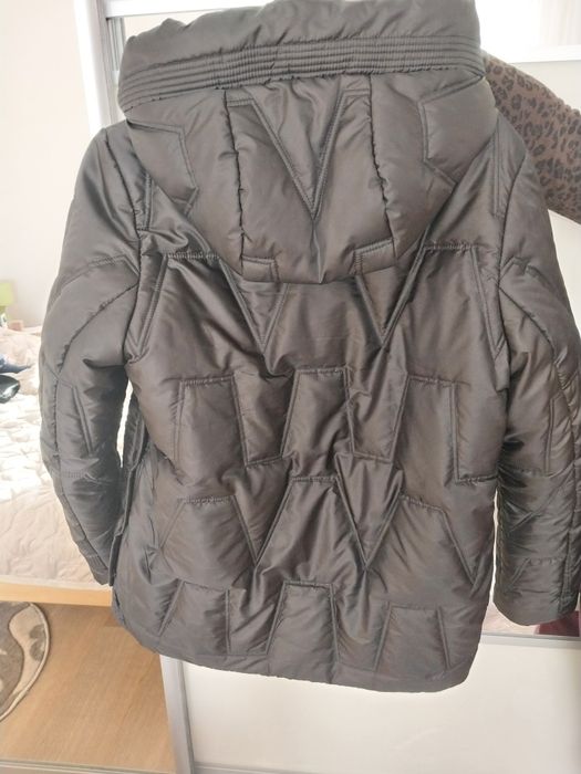 Осіння жіноча куртка, розмір 48