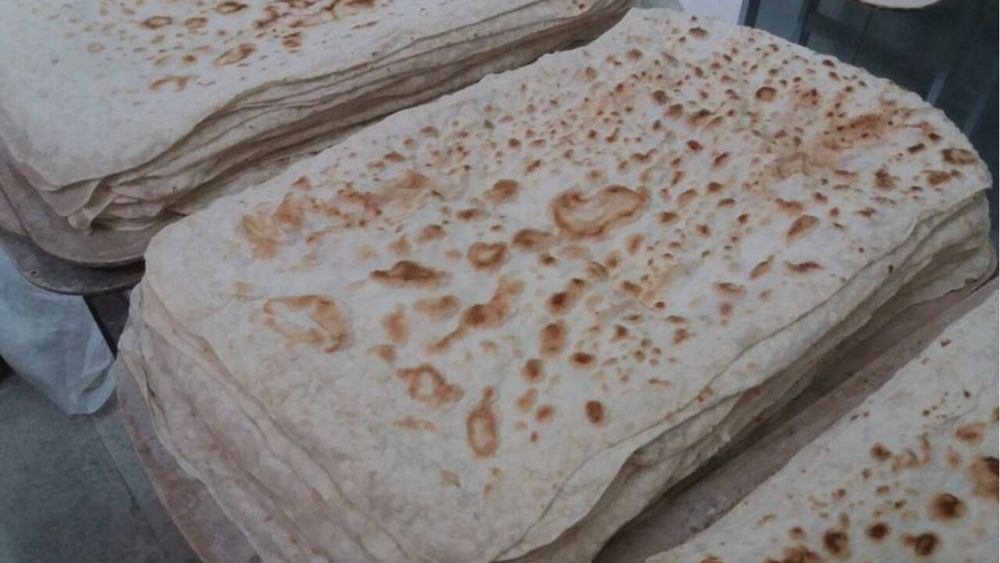 Лаваш 50х30.Чесночный соус 50грн/1кг Аджика Соус красный