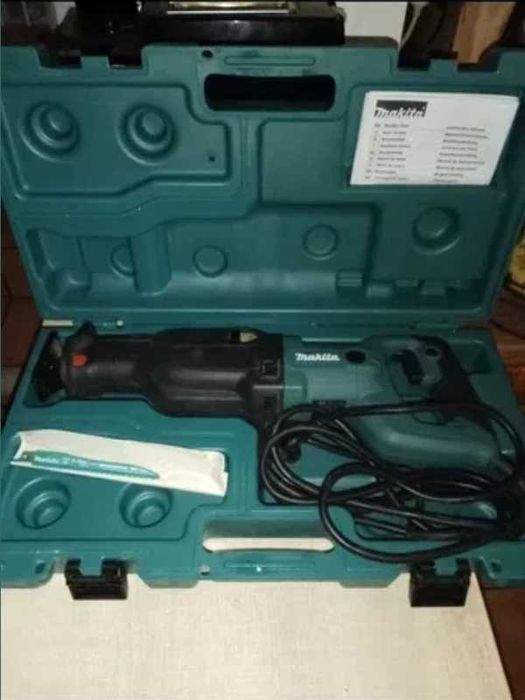 Makita reciprocating saber saw 1250w
