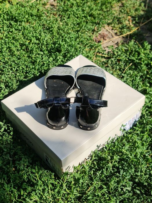 Жіночі босоніжки