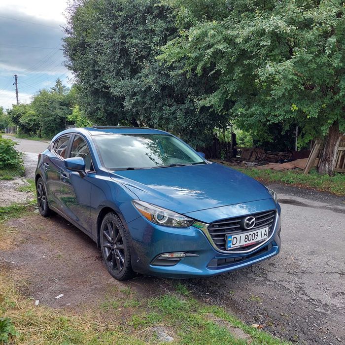 Автомобіль Mazda 3 2018 від власника