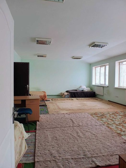 Без застави На  1-3 місяці 3-х кімн. частину будинку міс