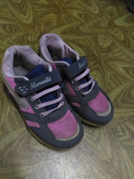 Спортивные кроссовки 33,35р.