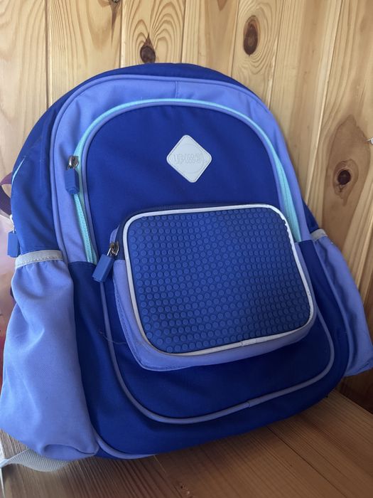 Продам рюкзак шкільний Upixel