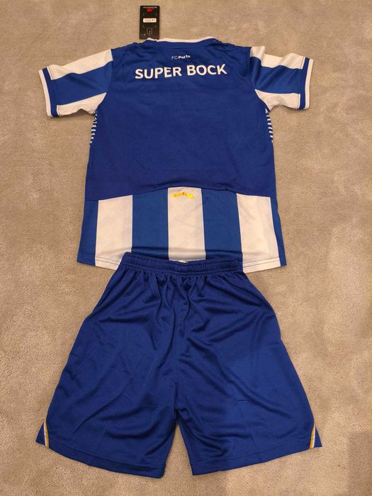 Equipamento criança F.C. Porto e Selecção