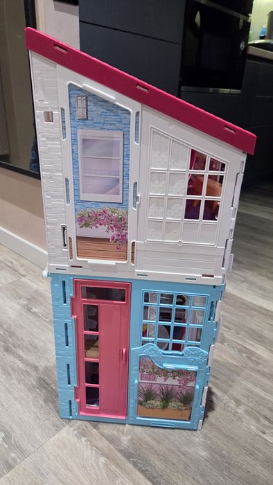 Продам будинок для barbie