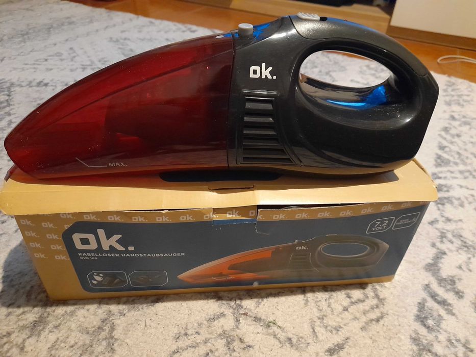 Aspirador de Mão - limpeza rápida - OK OVR 100