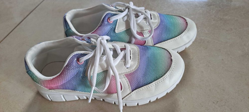Buty sportowe r.35