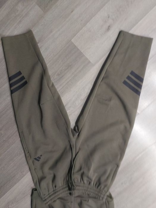 Спортивный костюм  adidas