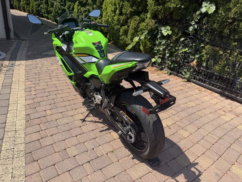 Kawasaki Ninja 650 .. A2