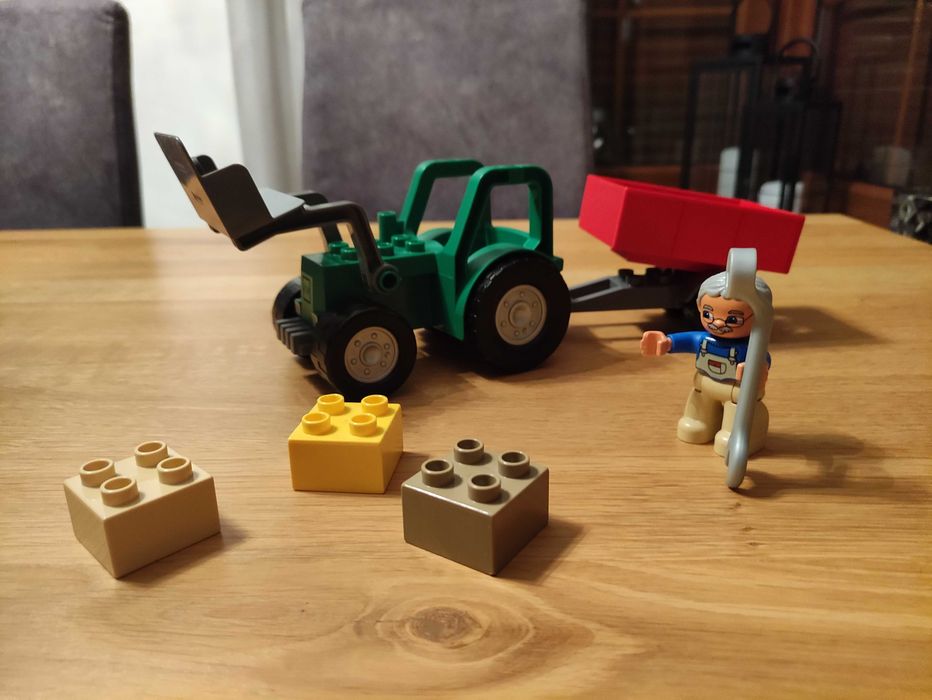 Lego Duplo 4687 - Ciągnik z przyczepą