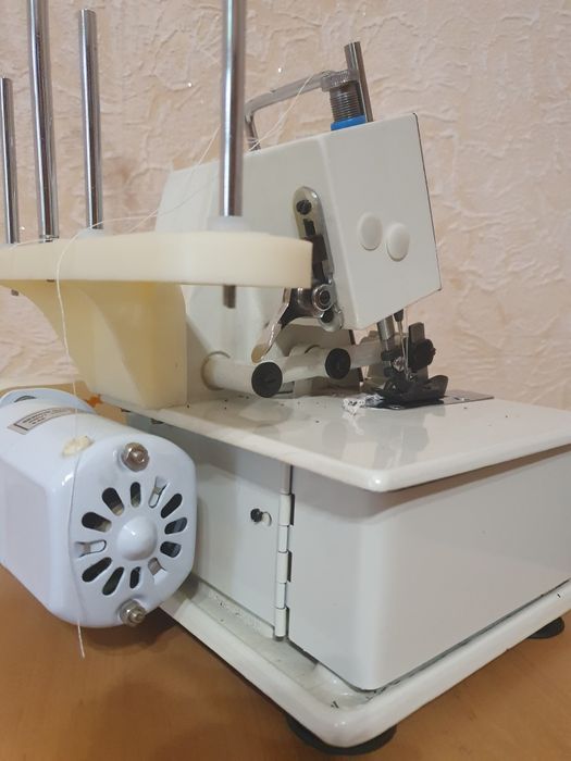 Оверлок рабочий GEMSY