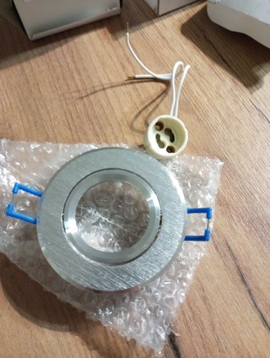 Regulowana oprawa LED