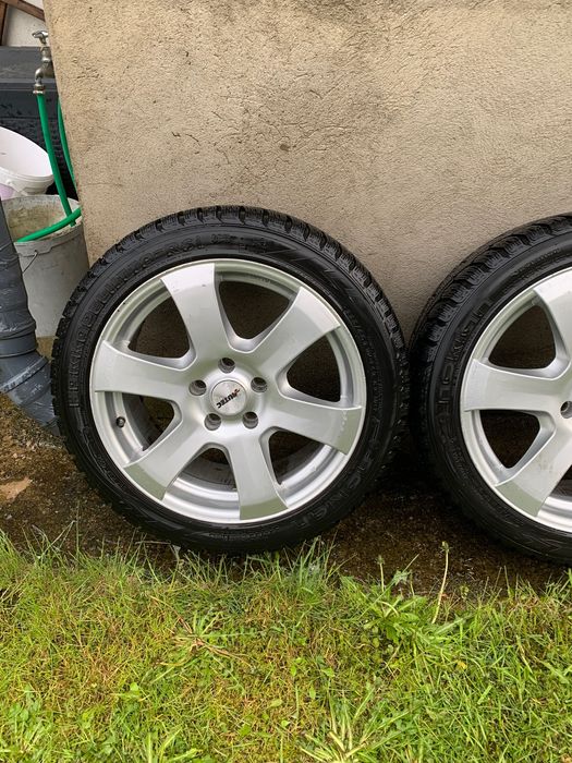 Alufelgi Volkswagen, Audi, Skoda 17 cali z oponami w idealnym stanie.