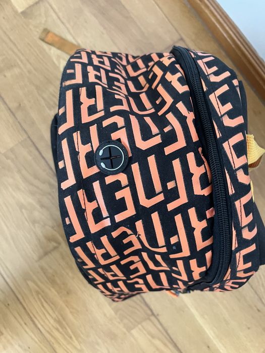 Mochila escolar nerf