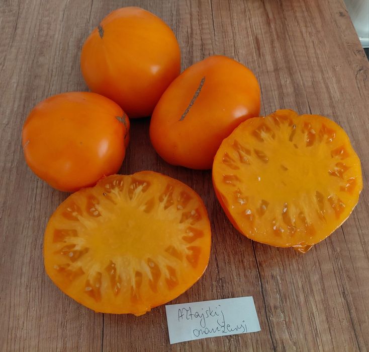 Nasiona kolekcjonerskie pomidorów,  papryk i innych warzyw.