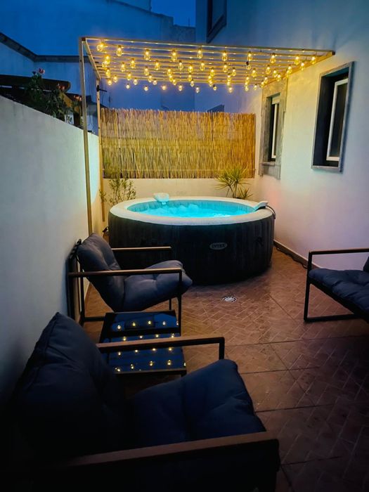 Jacuzzi ate 40° + Luzes de Led + Kit Limpeza e aspirador (NA GARANTIA)