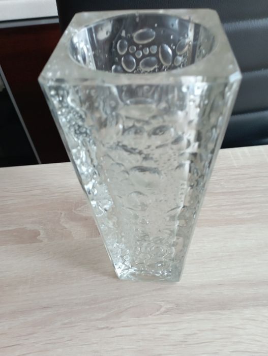 Wazon z dmuchanego szkła czasy PRL