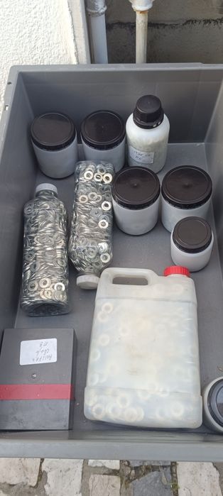 Anilhas de chapa M6 e M8,tenho cerca de 10000 un