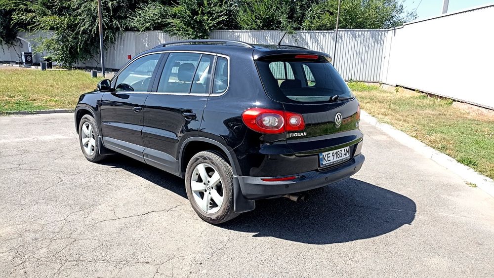 Volkswagen Tiguan 2010 VIN WVGZZZ5NZBW039264 фото оголошення 2 з 19