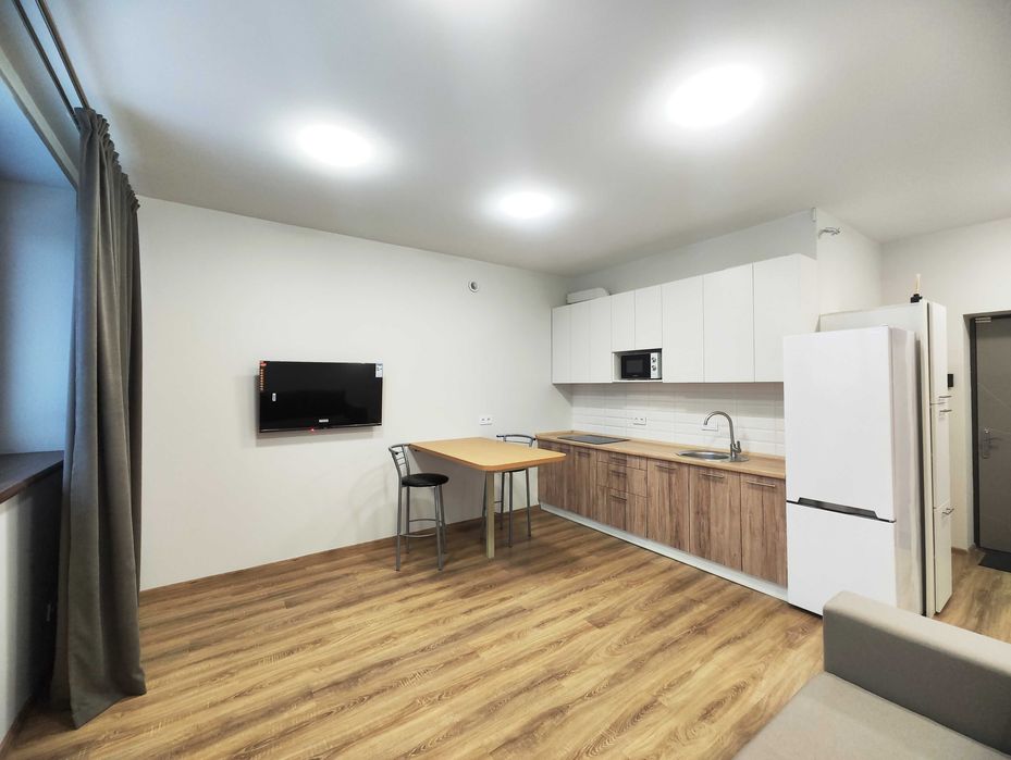 Продам 1 кімн. квартиру вул. С. Колоса буд 3  м. Васильківська  Ашан