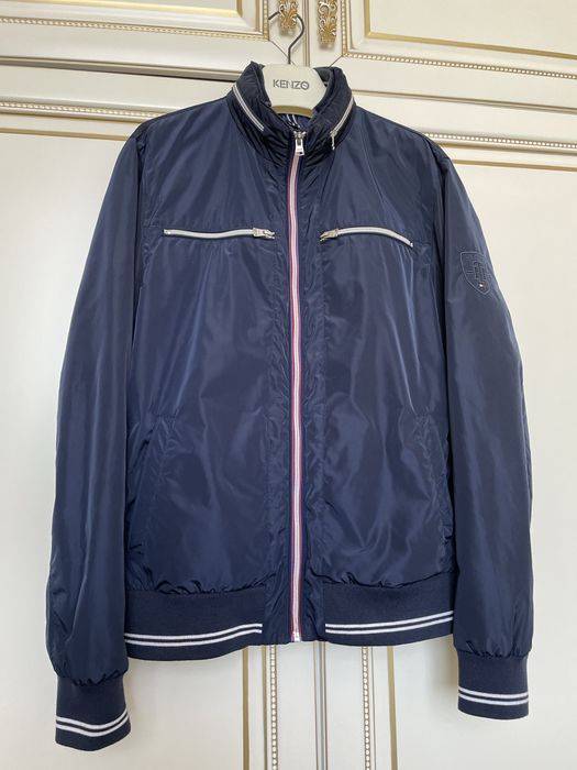 Куртка-бомбер Tommy Hilfiger, р. L (на M-L), синяя, б/у