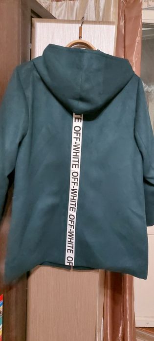 Класне пальто, нове, жіноче демисезонне розмір 52-54