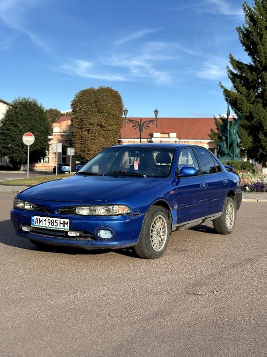 Mitsubishi Galant