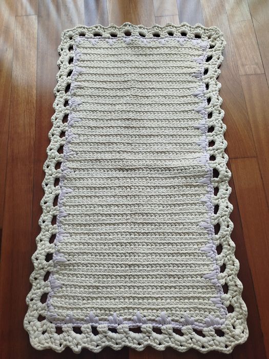 Tapete artesanal em cordão