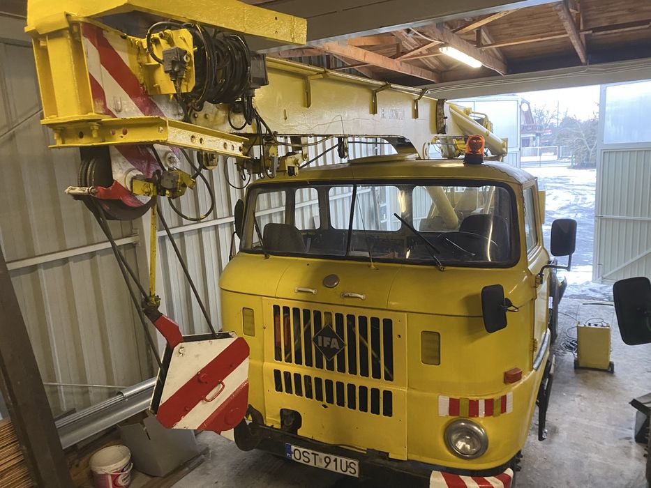 IFA W50 z żurawiem ADK 70